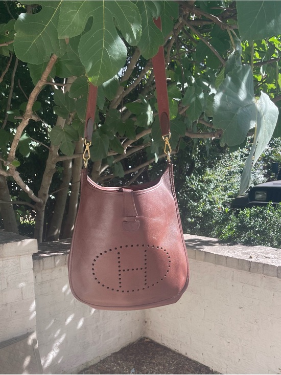 Hermes Handbags - Hermès Vintage Evelyne I, 29 PM Crossbody Bag Rouge H Ardennes Leather 1988, GHW